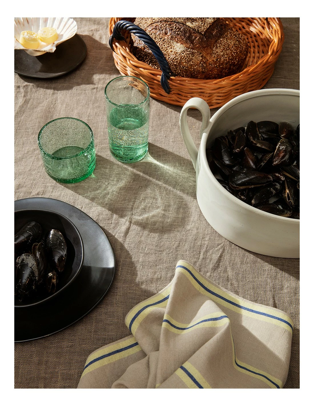 Ferm LIVING BLUE HANDLE TRAY 5 Ferm LIVING BLUE HANDLE TRAY - Imagen 3