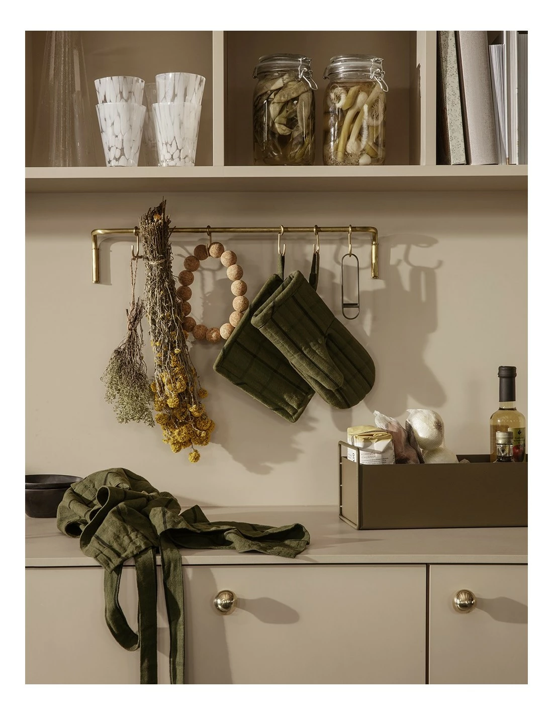 Ferm LIVING MANOPLA HALE VERDE 4 Ferm LIVING MANOPLA HALE VERDE - Imagen 2