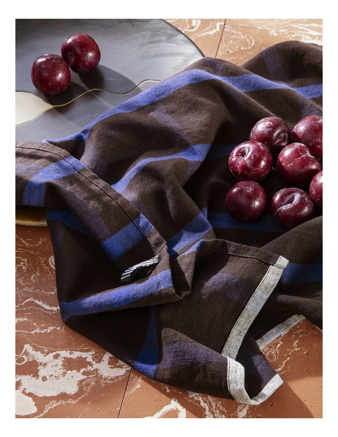 Ferm LIVING PAÑO COCINA HALE CHOCOLATE 4 Ferm LIVING PAÑO COCINA HALE CHOCOLATE - Imagen 2