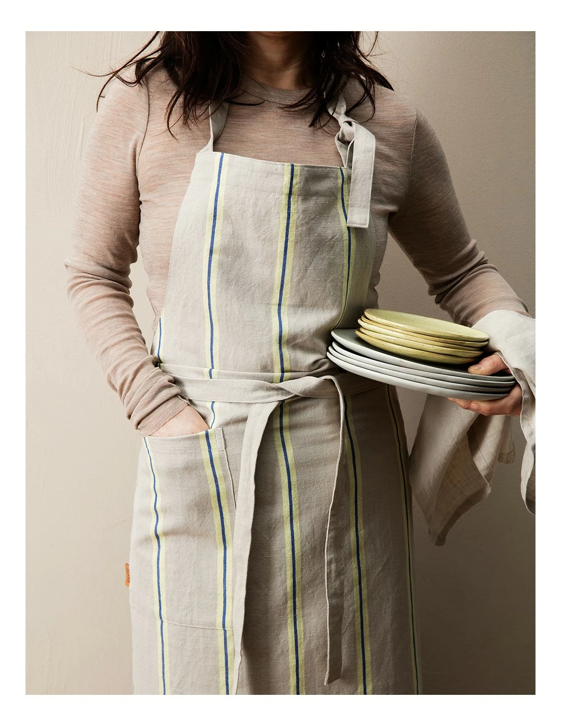 Ferm LIVING DELANTAL HALE OYSTER 5 Ferm LIVING DELANTAL HALE OYSTER - Imagen 3