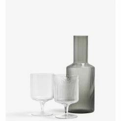 Ferm LIVING VASOS VINO RIPPLE 2 SET -Cama & Baño comercio FERM RIPPLE WINEGLASS TRANSPARENT 2